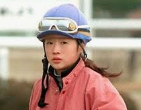 細江純子【過去2021年8月度】競馬予想！イチオシ注目馬・予想印買い目と馬体診断！